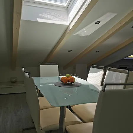 Nekic 3 Apartament