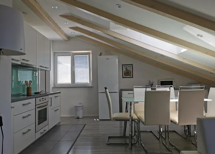 Апартаменты Nekic 3 *