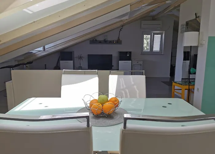 Nekic 3 Апартаменты